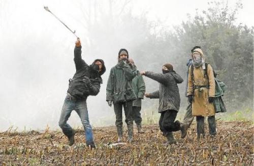 article_2410-nan03-nddlaffontements3