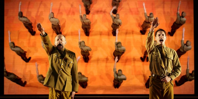 LES DAMNES - D' aprés Luchino VISCONTI, Nicola BADALUCCO et Enrico MEDIOLI - Mise en scène : Ivo VAN HOVE - Scénographie et lumière : Jan VERSWEYSELD - Costumes : An d'HUYS -  Vidéo : Tal YARDE-  Musique et concept sonore:  Eric SLEICHIM - Dramaturgie : Bart VAN DEN EYNDE - Avec la Troupe de la Comédie-Française : Sylvia BERGE - Éric GENOVESE - Denis PODALYDES - Alexandre PAVLOFF - Guillaume GALLIENNE - Elsa LEPOIVRE - Loïc CORBERY - Adeline D HERMY - Clément HERVIEU LEGER - Jennifer DECKER - Didier SANDRE - Christophe MONTENEZ -  Et Basile ALAIMALAIS - Sébastien BAULAIN - Thomas GENDRONNEAU - Ghislain GRELLIER - Oscar LESAGE - tephen TORDO - Tom WOZNICZKA -  Avec Bl!ndman [Sax] : Koen Maas, Roeland Vanhoorne, Piet Rebel, Raf Minten - Dans le cadre du 70ème Festival d'Avignon - Lieu : Cour d'Honneur du Palais des Papes - Ville : Avignon - Le 30 06 2016 - Photo : Christophe RAYNAUD DE LAGE